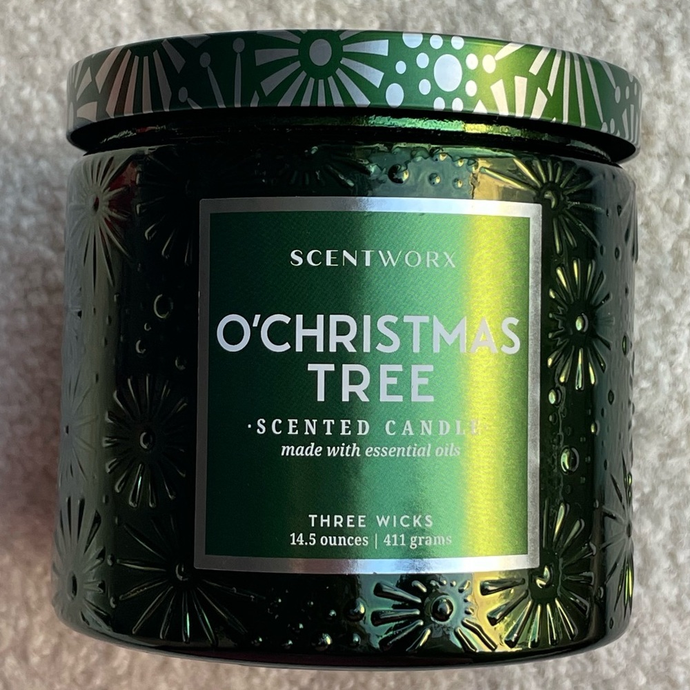 Scentworx O’ Christmas Tree Scented Candle Holiday Winter Woods 3 Wick 14.5 oz